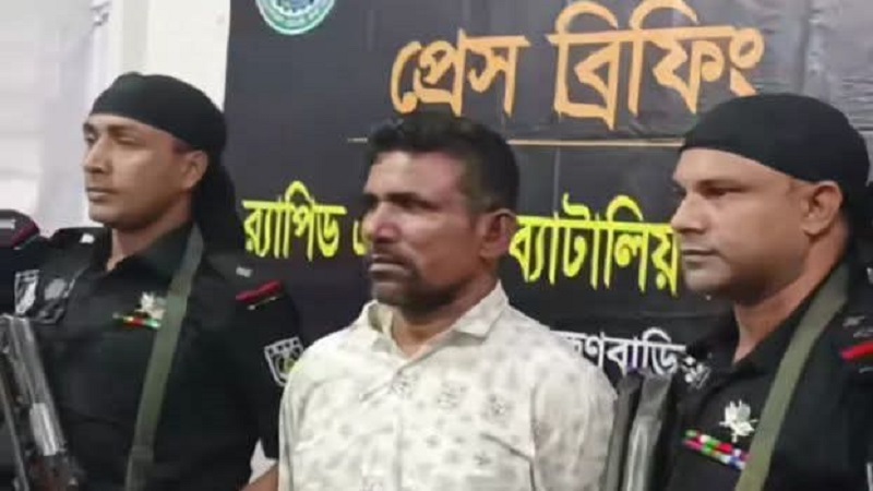 নবীনগরে র‍্যাব সদস্যদের ওপর হামলা: ঢাকার আস্তানায় ধরা পড়ল ‘সফিক ডাকাত’